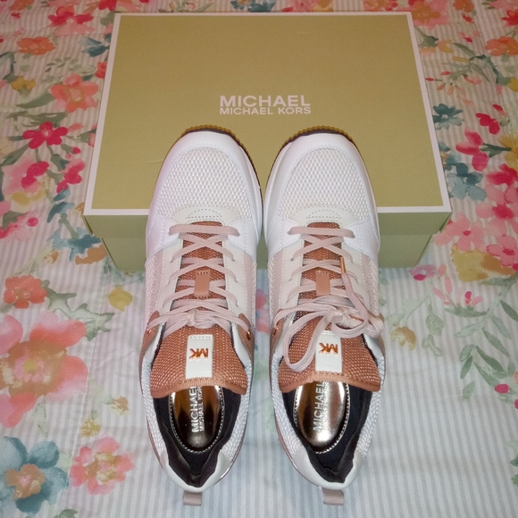Michael Kors Georgie Trainer Sneakers - Picture 9 of 12
